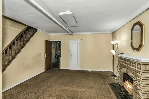 32-50 77th Street New York City NY 11370