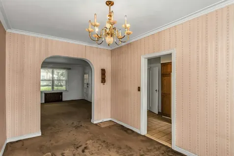 32-50 77th Street New York City NY 11370