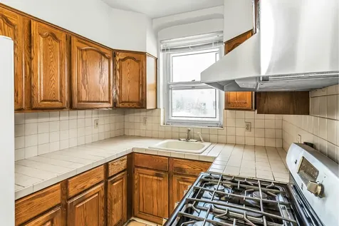 32-50 77th Street New York City NY 11370