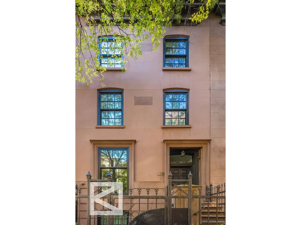 216 E 30th Street New York City NY 10016
