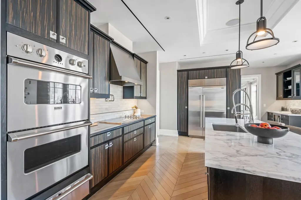 212 W 18th Street New York City NY 10011