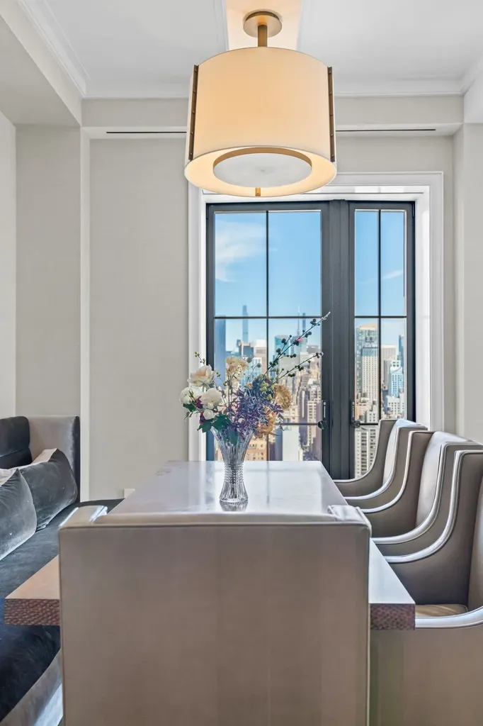 212 W 18th Street New York City NY 10011