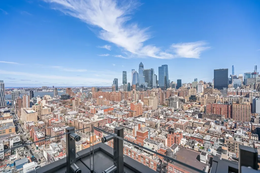 212 W 18th Street New York City NY 10011