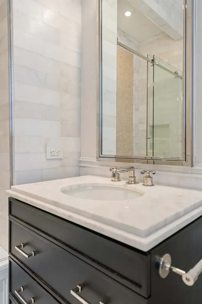 212 W 18th Street New York City NY 10011