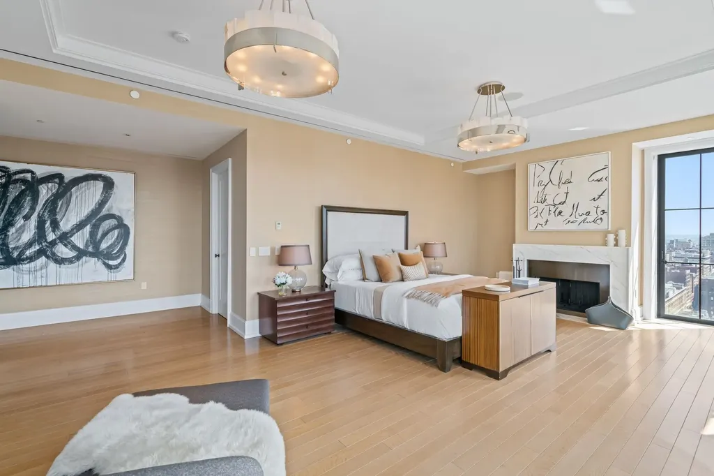 212 W 18th Street New York City NY 10011