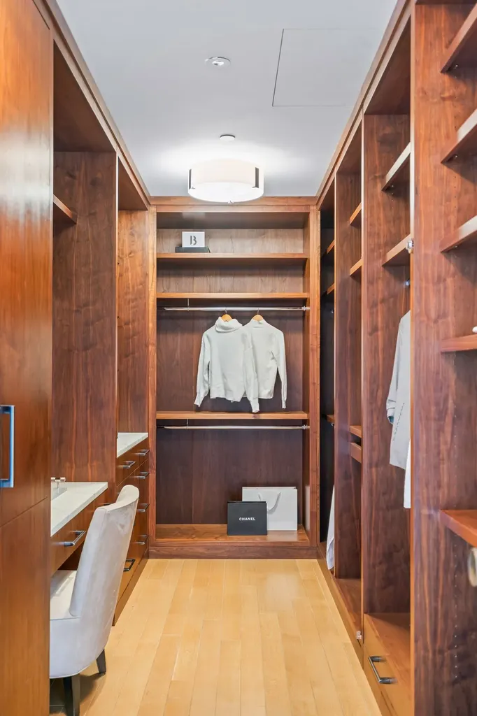 212 W 18th Street New York City NY 10011