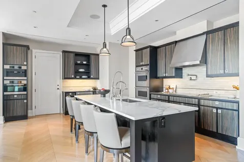 212 W 18th Street New York City NY 10011