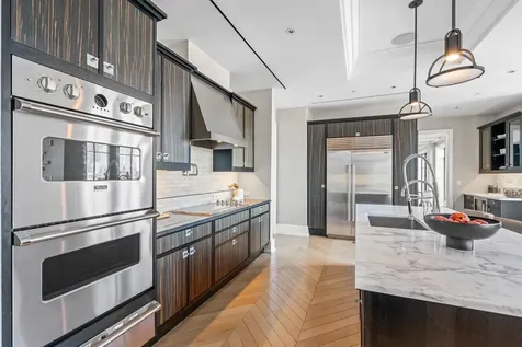 212 W 18th Street New York City NY 10011