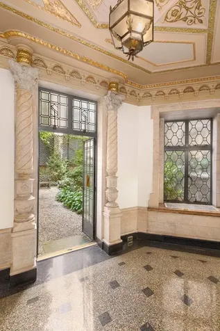 60 Gramercy Park N New York City NY 10010