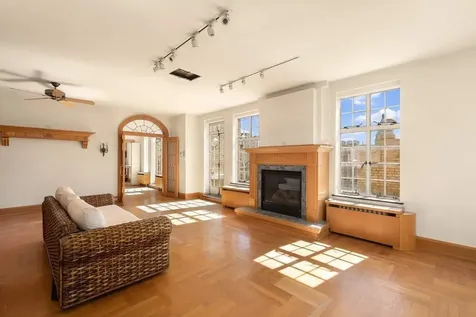 60 Gramercy Park N New York City NY 10010