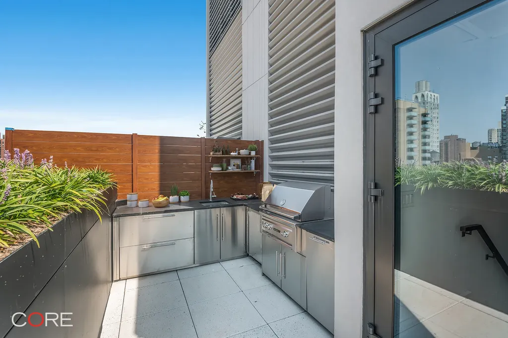 310 E 86th Street New York City NY 10028