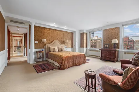 155 E 72nd Street New York City NY 10021