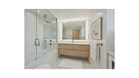 155 E 72nd Street New York City NY 10021