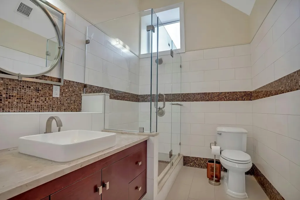5 Boulevard New York City NY 11357