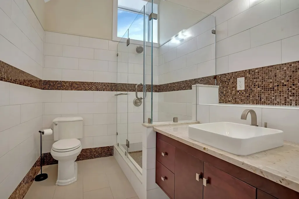 5 Boulevard New York City NY 11357