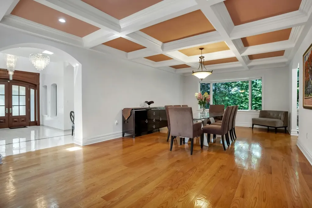 5 Boulevard New York City NY 11357