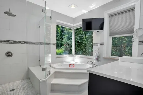 5 Boulevard New York City NY 11357