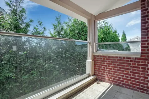 5 Boulevard New York City NY 11357