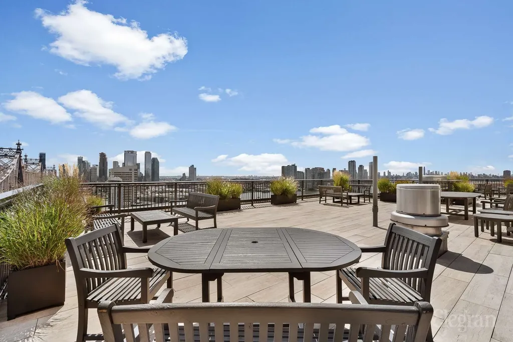 35 Sutton Place New York City NY 10022