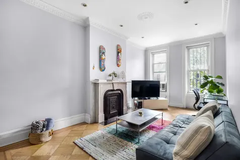 186 E 75th Street New York City NY 10021
