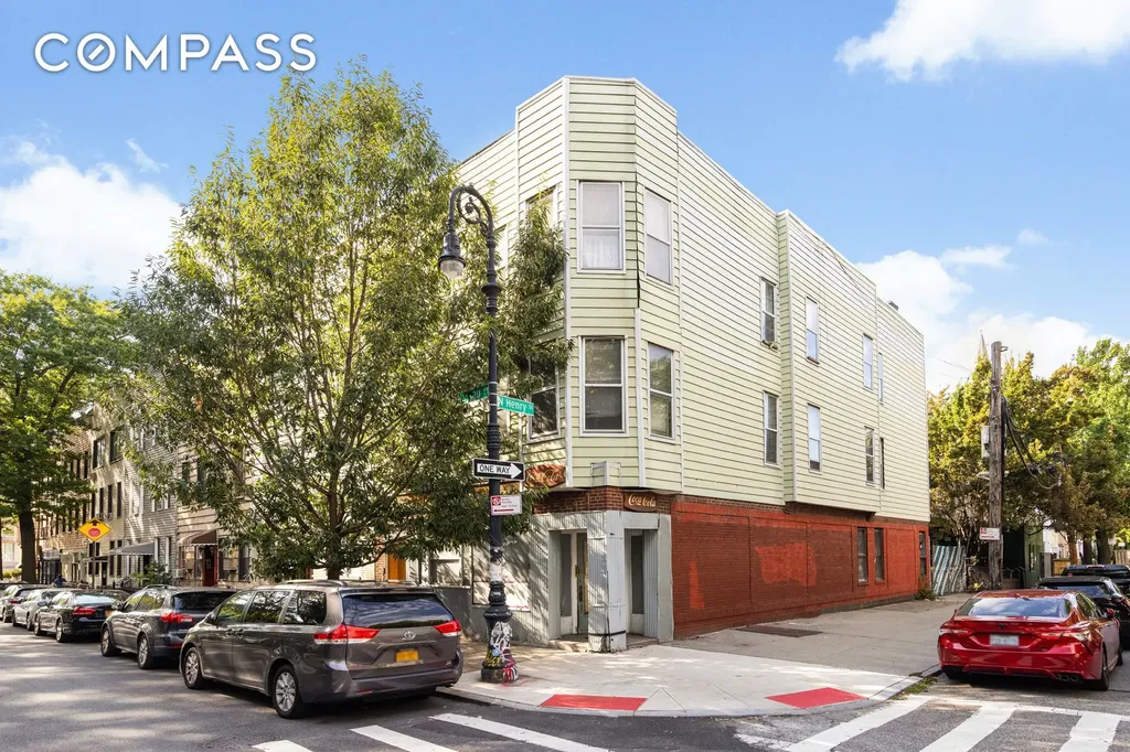 221 Nassau Avenue New York City NY 11222