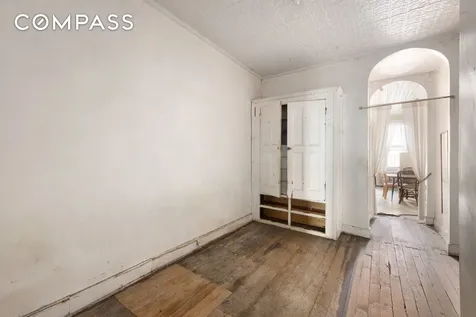 221 Nassau Avenue New York City NY 11222