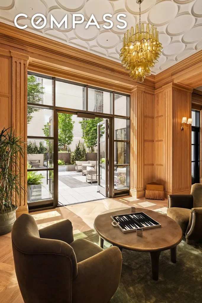 200 E 75th Street New York City NY 10021