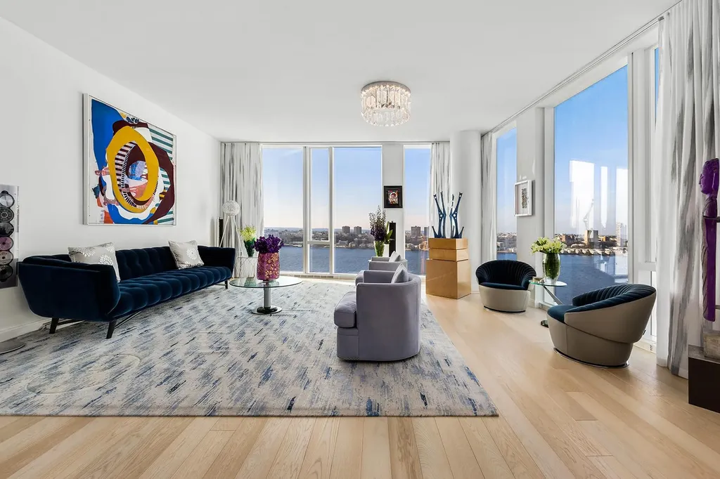 10 Riverside Boulevard New York City NY 10069