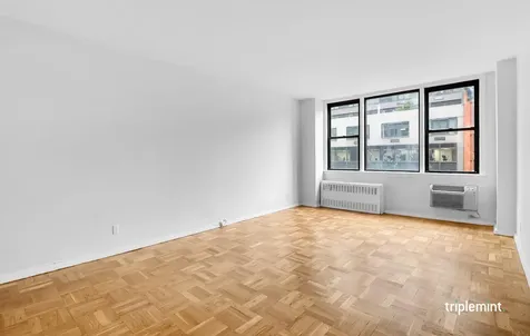 500A E 87th Street New York City NY 10128
