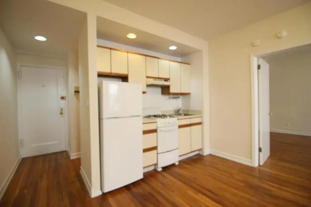 172 E 92nd Street New York City NY 10128