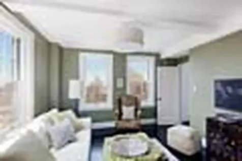 32 Washington Square W New York City NY 10011