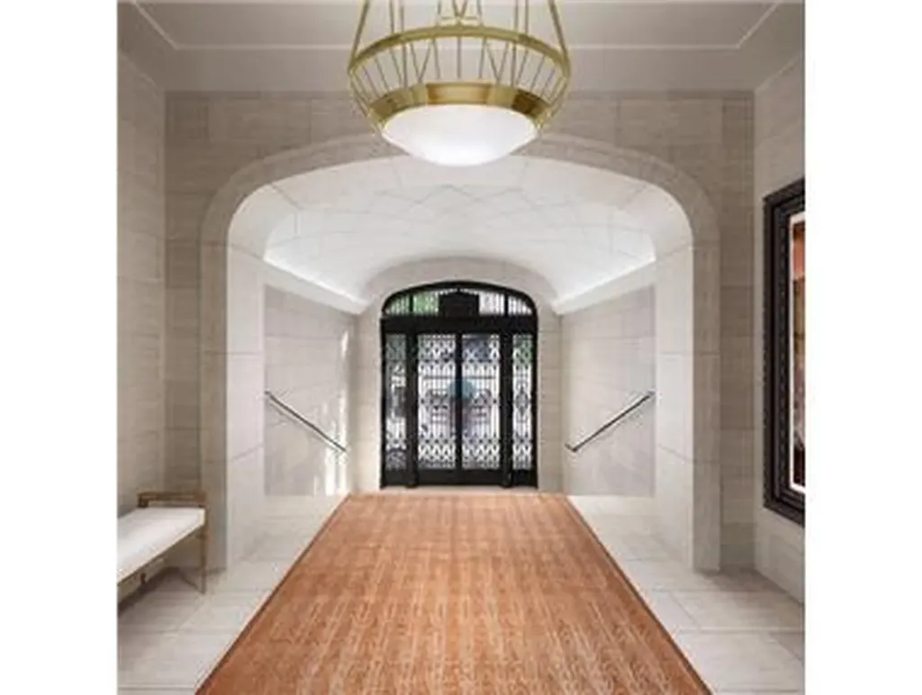 33 E 74th Street New York City NY 10021
