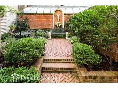 18 E 73rd Street New York City NY 10021