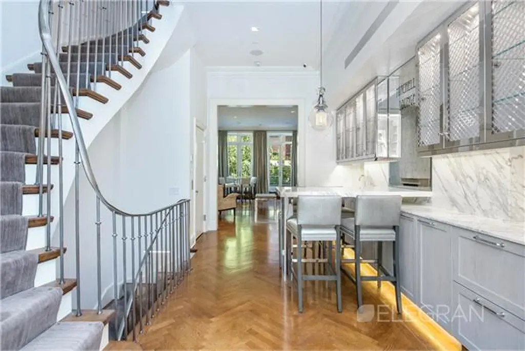 147 E 63rd Street New York City NY 10065