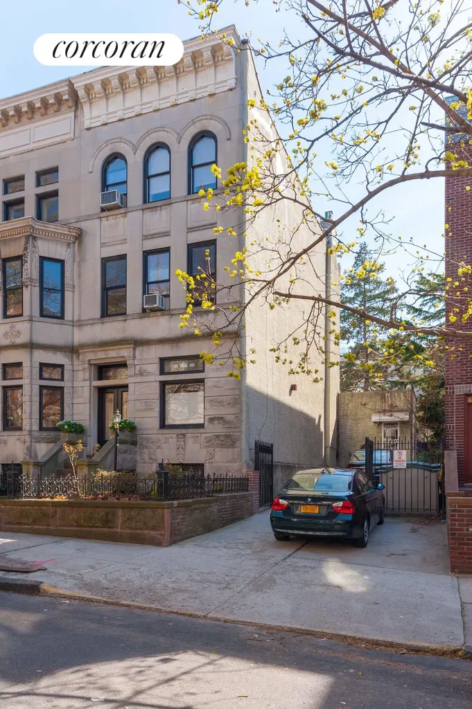 536 4th Street New York City NY 11215