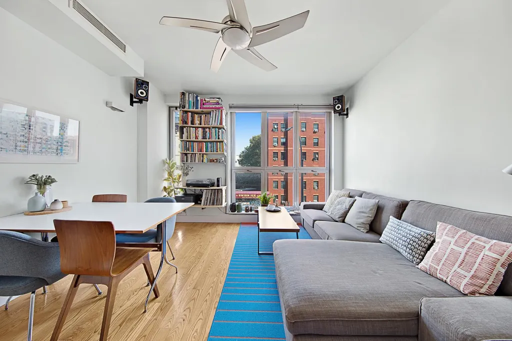 345 Union Avenue New York City NY 11211