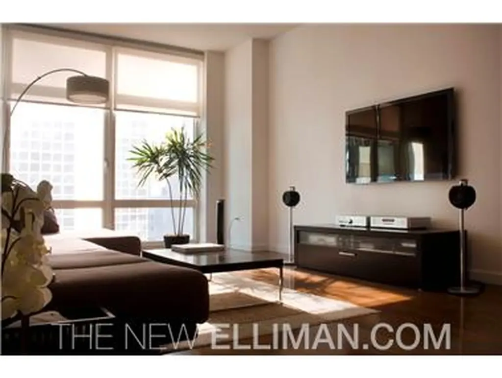 1600 Broadway New York City NY 10019