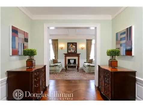 825 5th Avenue New York City NY 10065