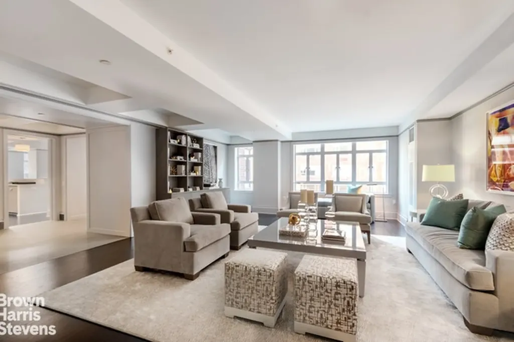 21 E 61st Street New York City NY 10065