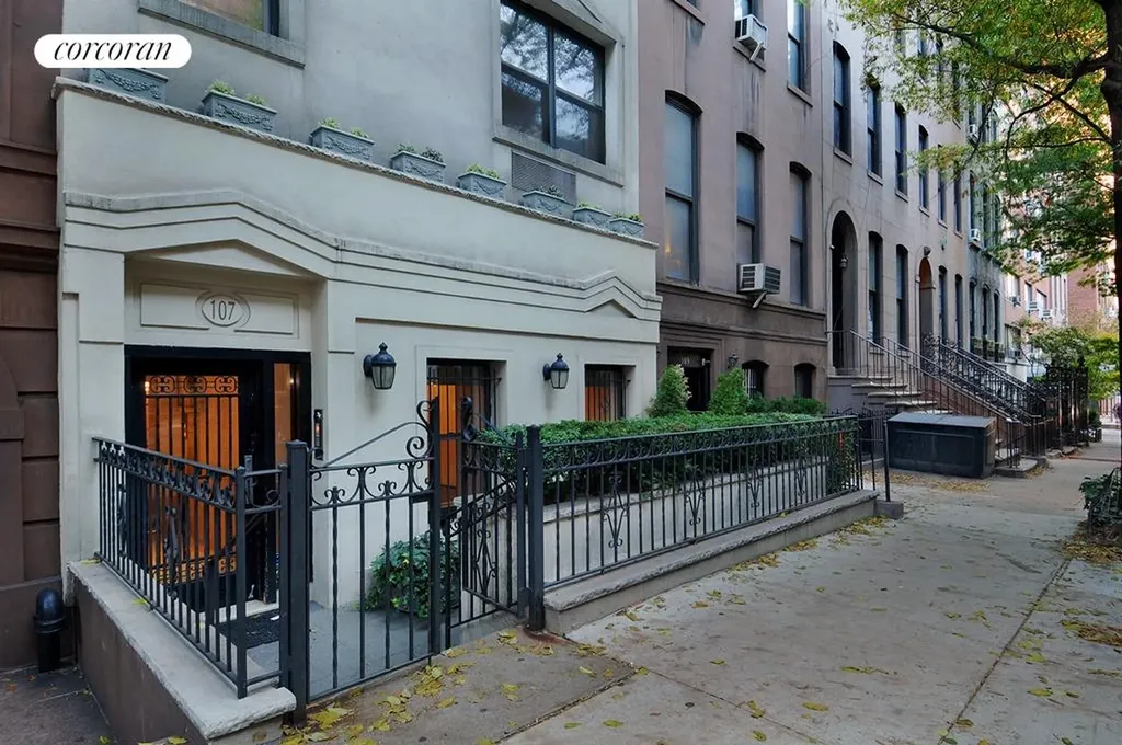 107 E 37th Street New York City NY 10016