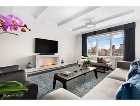 880 5th Avenue New York City NY 10021