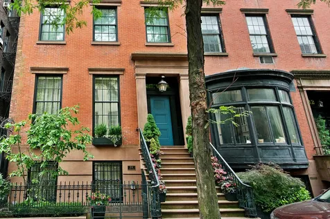 10 W 10th Street New York City NY 10011