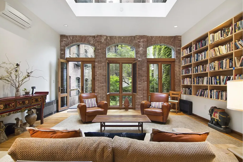 240 W 21st Street New York City NY 10011