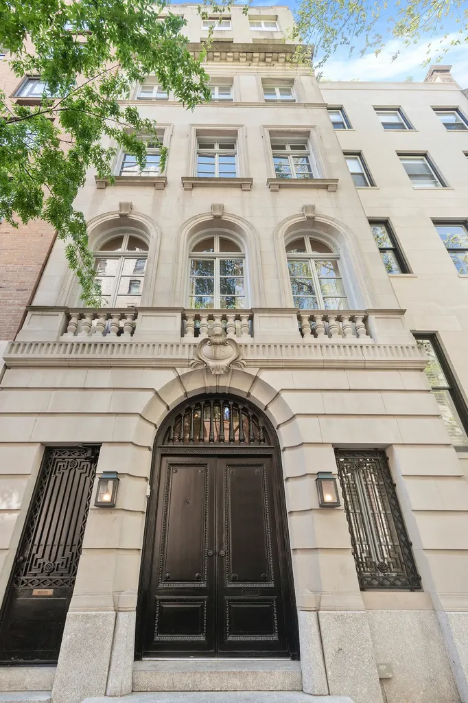 18 E 74th Street New York City NY 10021