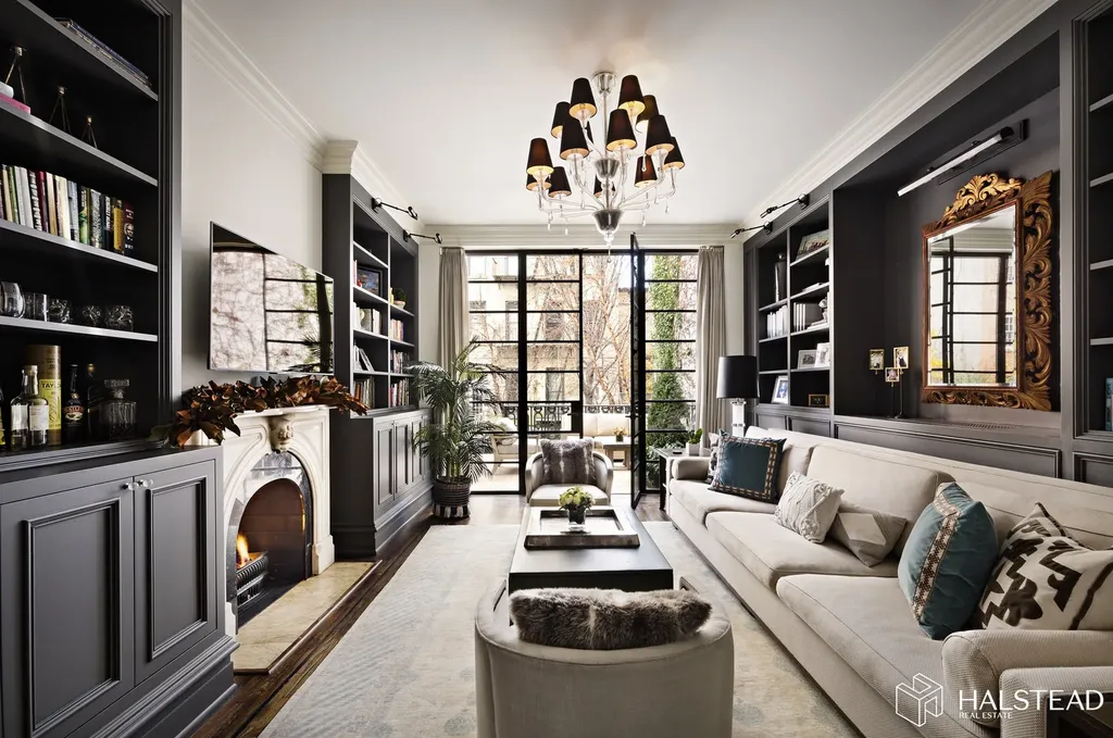 33 Charles Street New York City NY 10014