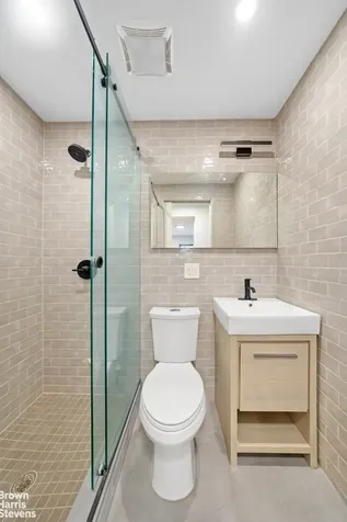 521 Decatur Street New York City NY 11233