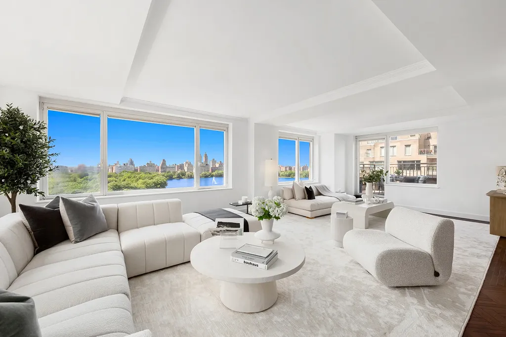 1049 5th Avenue New York City NY 10028