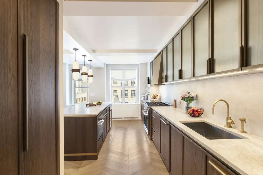 393 W End Avenue New York City NY 10024