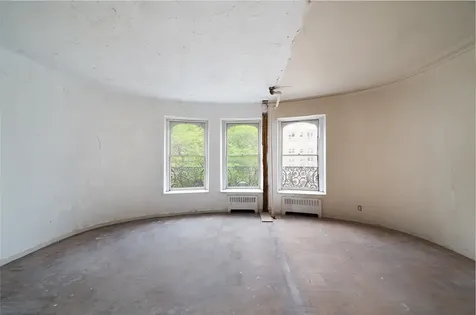 18 W 76th Street New York City NY 10023