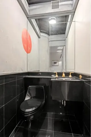 870 5th Avenue New York City NY 10065